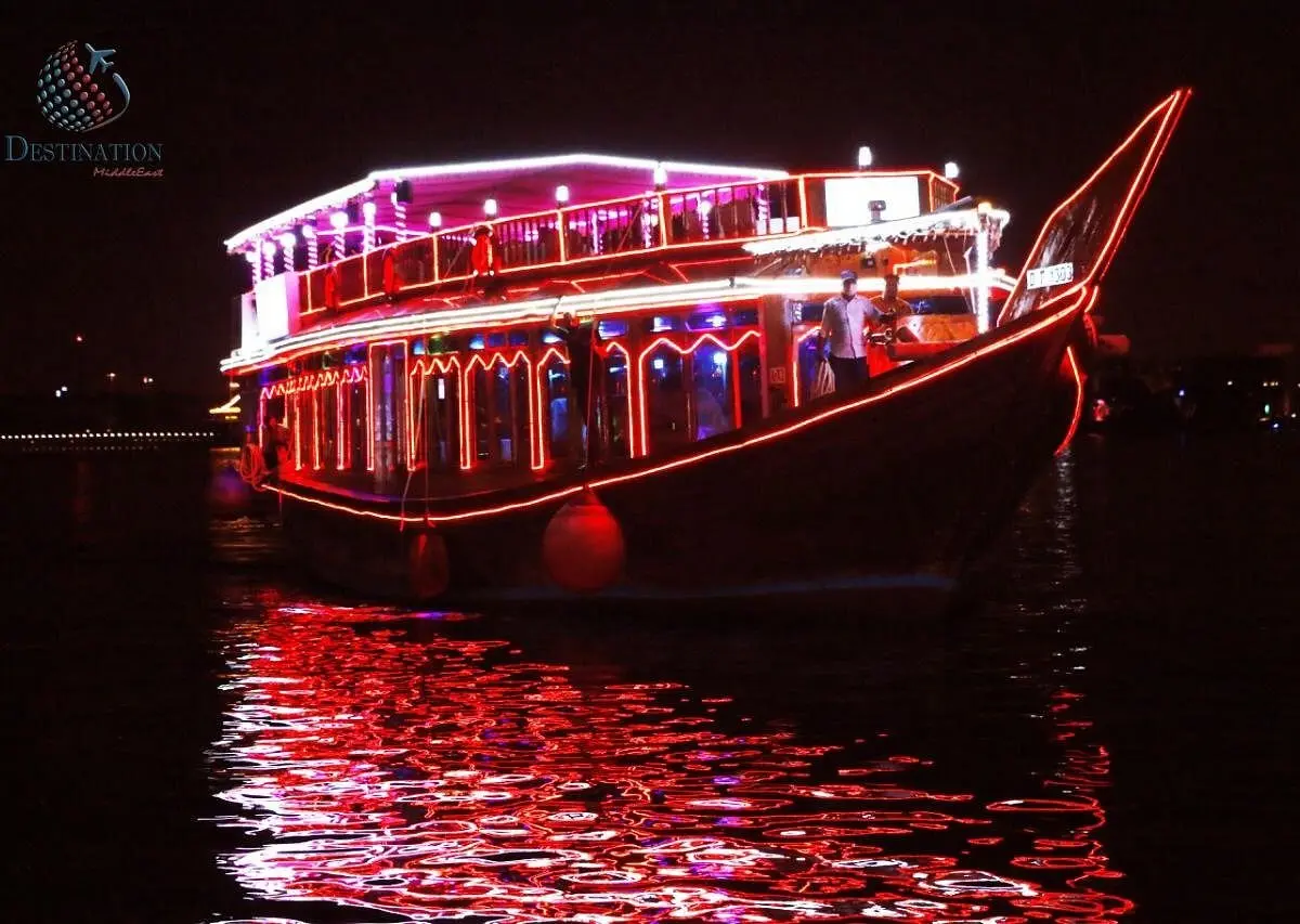Cairo Nile Dinner Cruise & Oriental Show